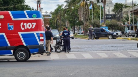 Fuerte choque en avenida Bernardo de Irigoyen dejó a dos motociclistas hospitalizados