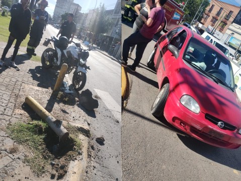 Una adolescente terminó herida tras un choque entre una moto y un auto en el centro