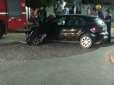 Choque frontal y heridos en el cruce de Hipólito Yrigoyen y Whelan