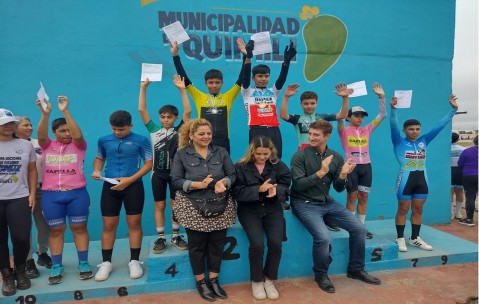Dos jóvenes rodriguenses se destacaron en una exigente competencia ciclística en Santiago del Estero