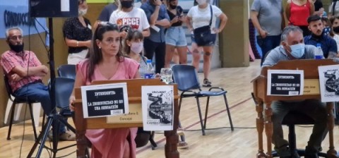 Concejales opositores exhibieron carteles en sus bancas por dos reclamos puntuales