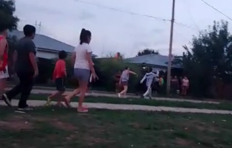 "Si algo me sucede, el responsable será L-Gante": video y más detalles del conflicto en barrio Bicentenario