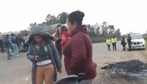 Nuevo corte en la Ruta 24: recrudece el conflicto y los manifestantes exigen la presencia de autoridades