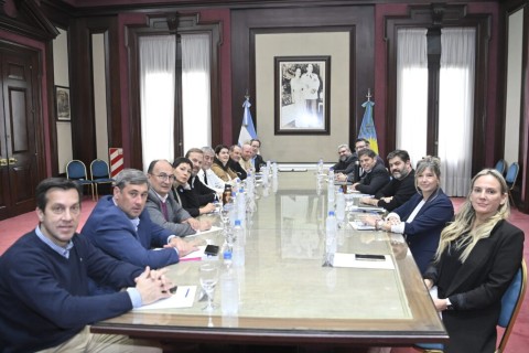 La Provincia asistió a varios municipios con ayuda financiera: ¿Qué pasa con Gral Rodríguez?