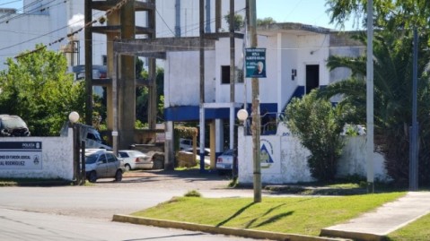 Les dieron prisión preventiva a los acusados de "narcopolicías", pero uno contraatacó y alejaron a un fiscal