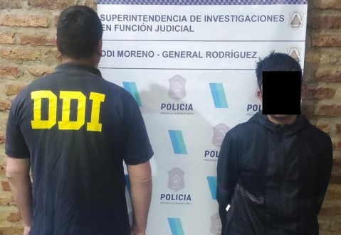 Se logró la detención de un motochorro que había asaltado a punta de pistola a una mujer