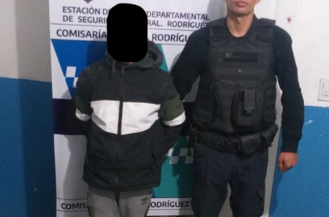 Aprehendieron a un joven motociclista en Villa Vengochea