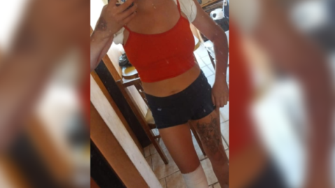 Cómo evoluciona la joven que chocó contra una camioneta en el centro de la ciudad