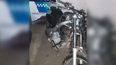La Policía recuperó una moto robada tras una persecución en barrio Juan José