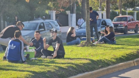 Llegan a General Rodríguez los fanáticos que asisitrán al recital de Don Osvaldo