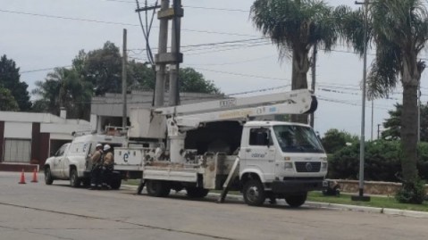 Por desperfectos t&eacute;cnicos, una parte del casco urbano y dos barrios se encuentran sin luz