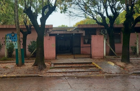 Suspenden clases presenciales en una escuela por un posible contagio de tuberculosis