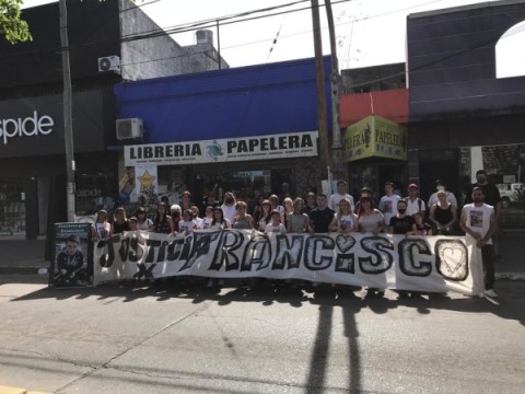 Estrella amarilla y un pedido de justicia que ya lleva 5 años