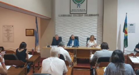 Concejal opositor dijo una frase desafortunada y tuvo que pedir disculpas en la sesión