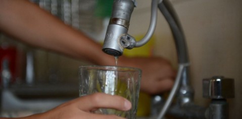 Escasea el agua en algunas zonas de General Rodríguez: qué comunicó ABSA