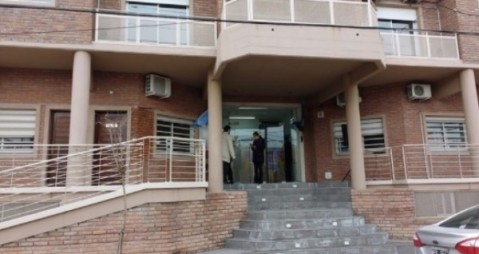 Lo arrestaron porque la fiscalía no dio de baja un pedido de captura de su moto de hace 8 años