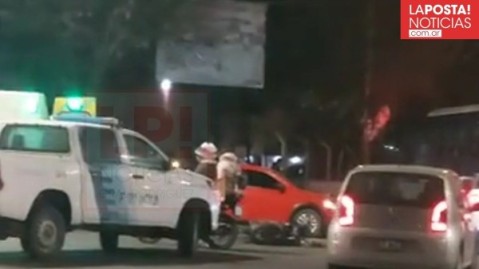 Motociclista terminó herido tras impacto en el peligroso cruce de Irigoyen y Boatti
