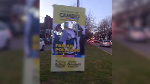 Fabián Polverini denunció el robo y rotura de carteles de su campaña