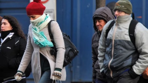 Alerta amarilla por frío extremo en el AMBA: cuándo volverá a subir la temperatura