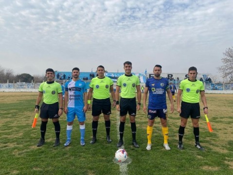 Berazategui empató pero se mantiene líder del torneo Apertura de la Primera  C