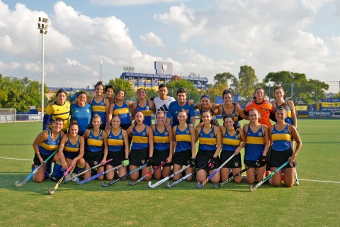 El equipo femenino de hockey de Boca viene a la ciudad para jugar contra el PAC