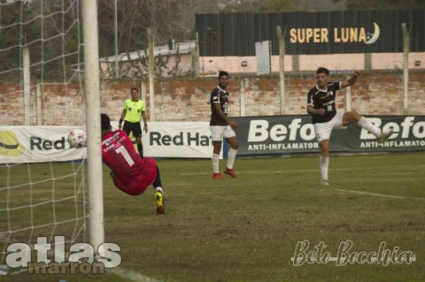 Atlas volvió a golear y quedó a un paso de la cima del torneo