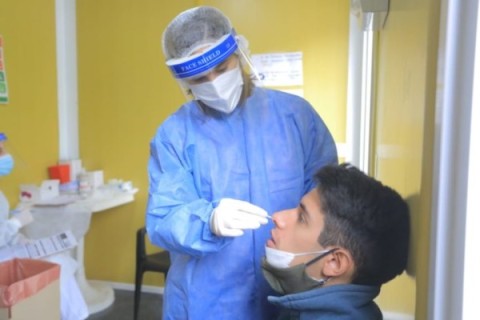 El Gobierno bonaerense cambió las pautas de aislamiento para el personal sanitario