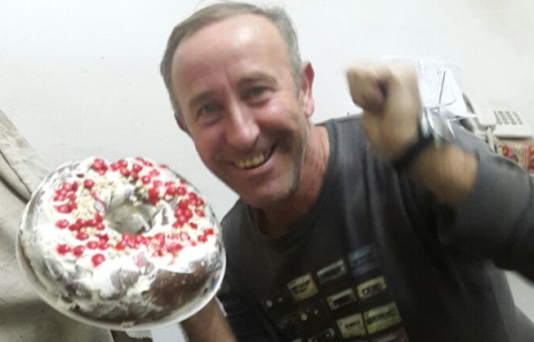 Es verdulero hace 30 años y le robaron la camioneta que usa para trabajar: hacen una rifa para ayudarlo