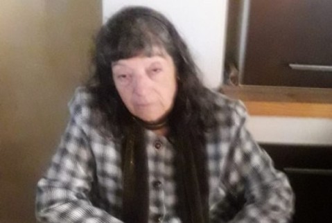 Vecina denuncia que no priorizaron a su madre discapacitada en una escuela, se descompensó y debió irse sin votar