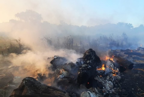 General Rodríguez, en llamas: Bomberos combatieron otros impresionantes incendios forestales