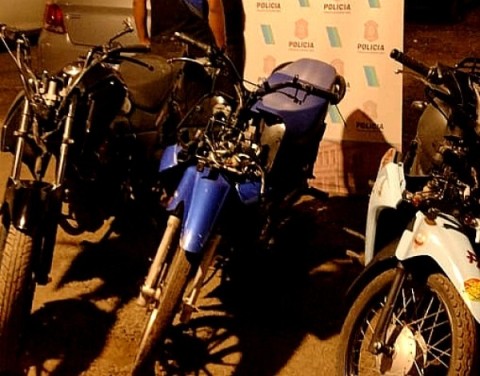 Dos menores fueron arrestados en una causa por robos de motos a mano armada