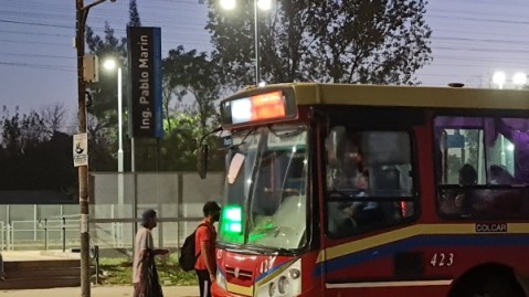 Una nena está internada tras ser embestida por un colectivo de La Perlita en Ruta 7