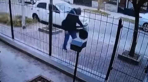 Robó un disco de arado que usaban para cocinar y recaudar fondos para eventos comunitarios
