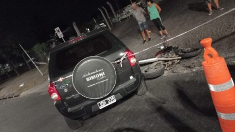 Un motociclista choc&oacute; con una camioneta en un cruce de la Ruta 7 donde hubo una tragedia reciente