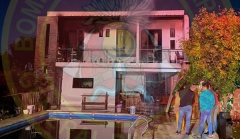 Incendio en el primer piso de una casa del barrio Pico Rojo