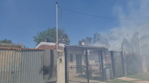 El drama de una familia que perdió todo en un tremendo incendio en Los Viveros: "Perdí la mitad de mi vida"