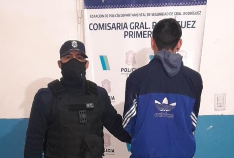 Arrestaron a un ladr&oacute;n de 16 a&ntilde;os en barrio Bicentenario