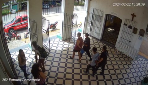 Video: arrestaron a dos delincuentes que robaron en el Cementerio Municipal