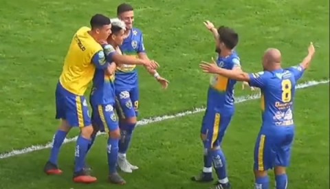 De la mano de los pibes, Leandro N. Alem dio el batacazo de la fecha y bajó a uno de los candidatos