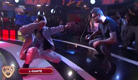 Video: L-Gante fue el centro de Showmatch e hizo bailar a Marcelo Tinelli