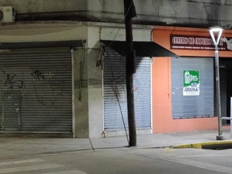 Restricciones a comercios: habría protocolos especiales para algunos rubros