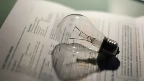 Cómo acceder y qué requisitos hay para la tarifa social de la luz que anunció la Provincia
