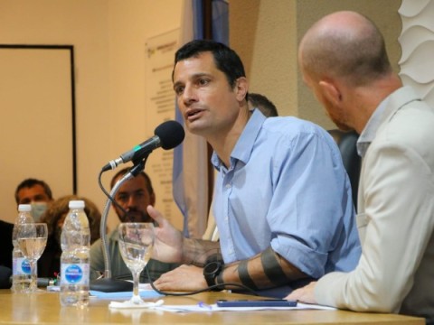 “Rodríguez 2025”: en qué consiste el plan de políticas de Estado basado en obras anunciado por García ante el HCD