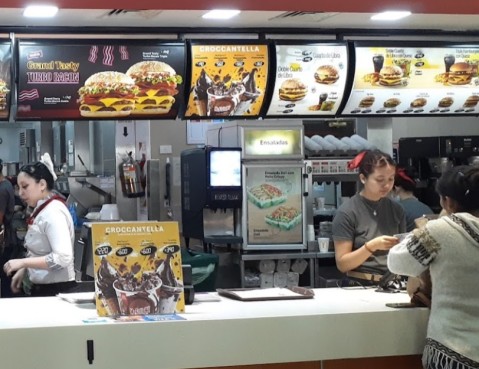 Cuánto cobra un empleado qué recién ingresa a McDonald's, que abrirá sucursal en General Rodríguez