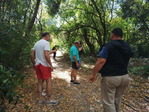 El plan del Municipio para evitar contaminación y reforestar el monte del Hospital Vicente López