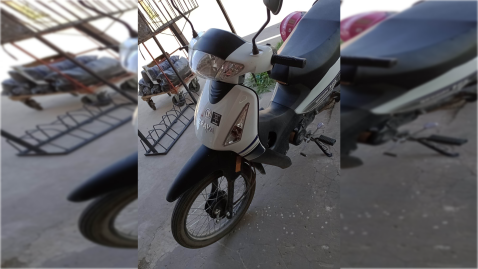 El desconsuelo de una empleada municipal a la que le robaron la moto: "Con ella le doy de comer a mi hijo"