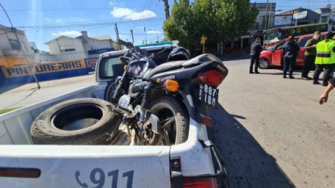 Dos choques en menos de una hora y a media cuadra de distancia