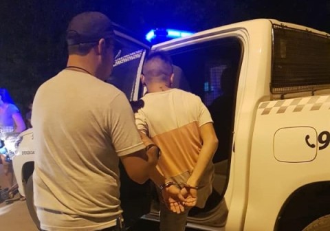 Informaron la detención de un motochorro y dos sujetos que circulaban en motos robadas