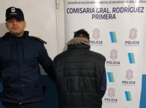 Arrestaron en Villa Vengochea a dos motochorros: uno de ellos tiene 15 años