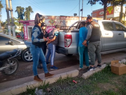 El Municipio informó nuevas aprehensiones: un joven que quiso robar en el centro y dos motociclistas que transportaban droga